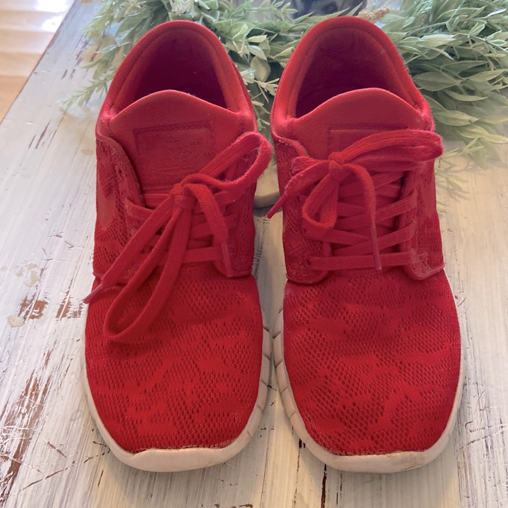Nike shoes